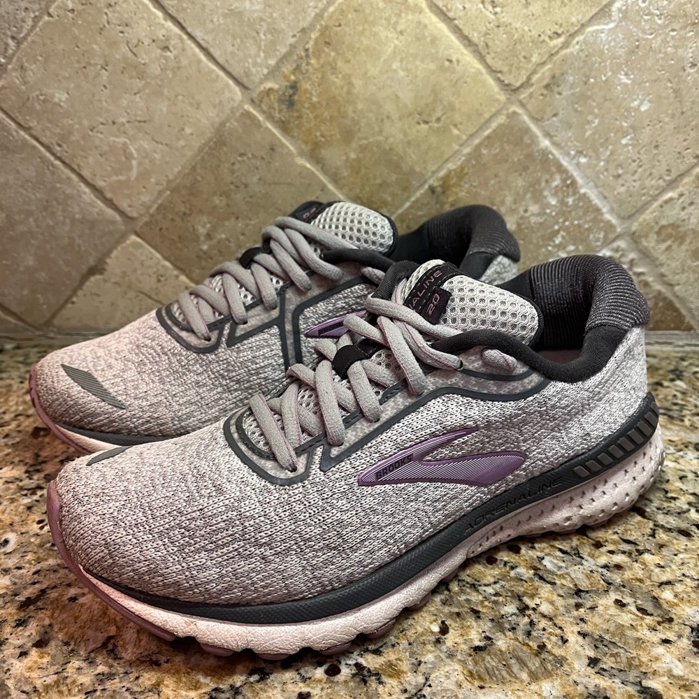Women’s Brooks running shoes